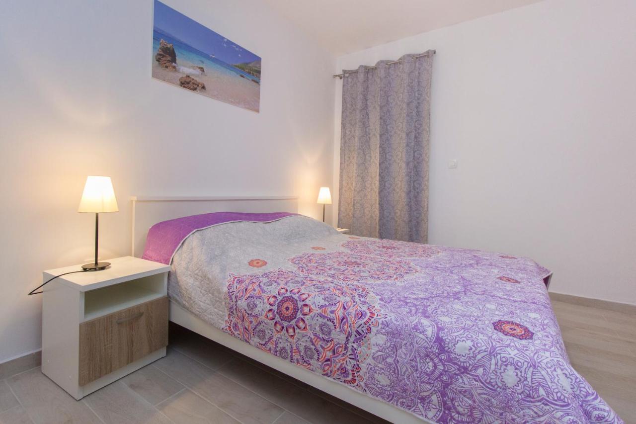 Apartmani Malis Razanj Exterior photo