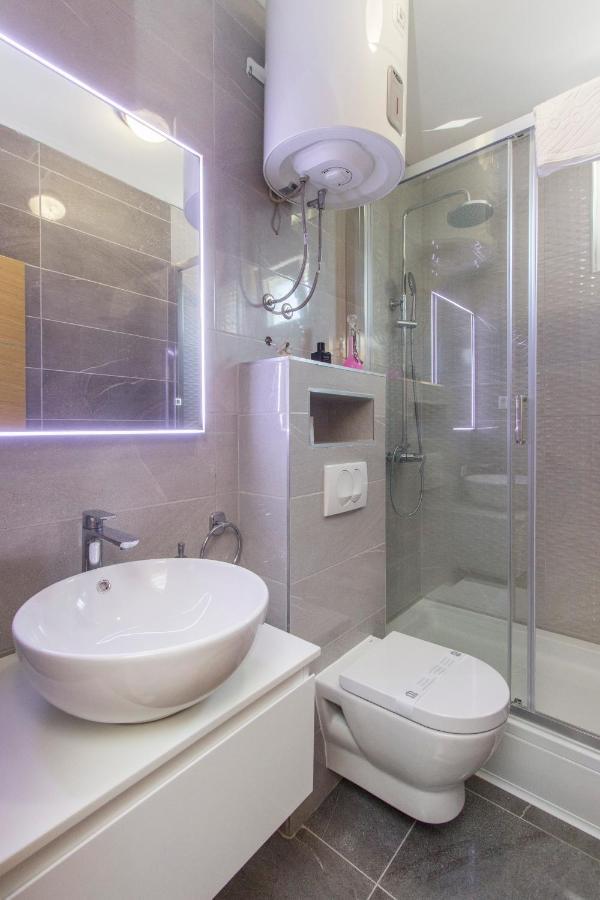 Apartmani Malis Razanj Exterior photo