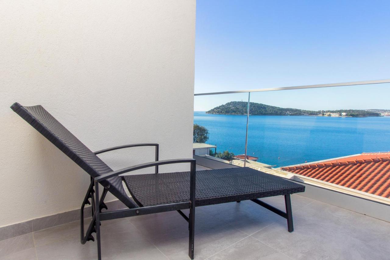 Apartmani Malis Razanj Exterior photo